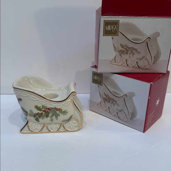 MIKASA Candleholders Holiday Bloom FK026 Poinsettias & Holly (2 sold separately) - Picture 3 of 14